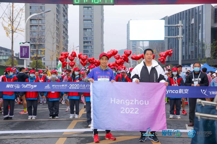 马拉松杭州_杭州马拉松情侣跑有奖牌吗_杭州情侣马拉松