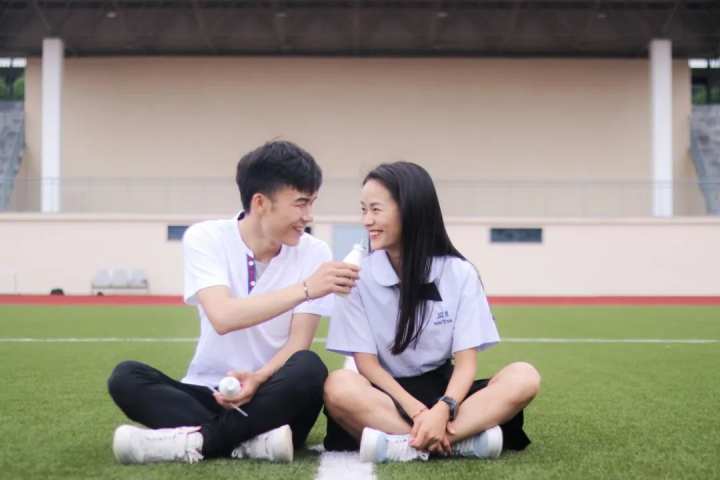 杭州马拉松情侣跑_杭州情侣马拉松_杭卅马拉松