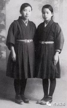 日本体操服叫什么名字_体操服照片日本学生高清_日本学生体操服的照片