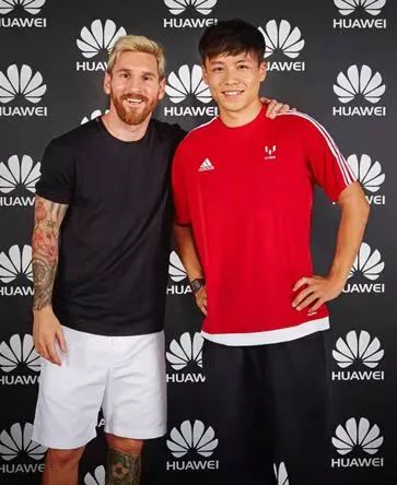 视频足球直播平台_欧美足球技巧大赛视频直播_视频足球比赛